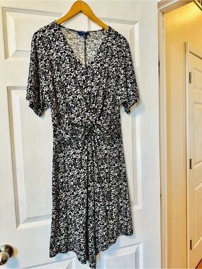 Apt. 9 Black and White Floral Jersey Midi Faux Wrap Dress